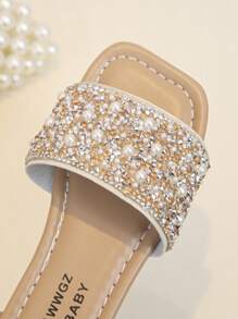 Girls A Row Of Diamond Sparkly Fashion Punk Style Beach Sandals, Non-Slip Comfortable Holiday Outdoors - Champagne - View 7