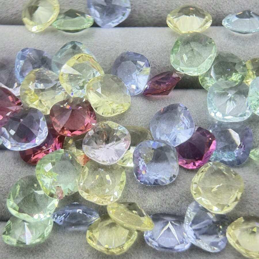 10 件 10 毫米方形透明闪亮珠子，适用于珠宝装饰、DIY 美甲、工艺品、化妆品、杯子、衣服、鞋子 - 彩色 - 查看 1