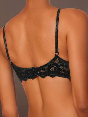 女士黑色蕾丝图案内衣文胸无钢圈聚拢内衣文胸钢圈提升内衣文胸适合婚纱