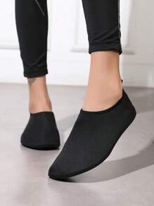 女士黑色水鞋，运动休闲游泳鞋，徒步防滑水鞋，适合海滩、旅行、瑜伽、钓鱼 - 黑色 - 查看 4