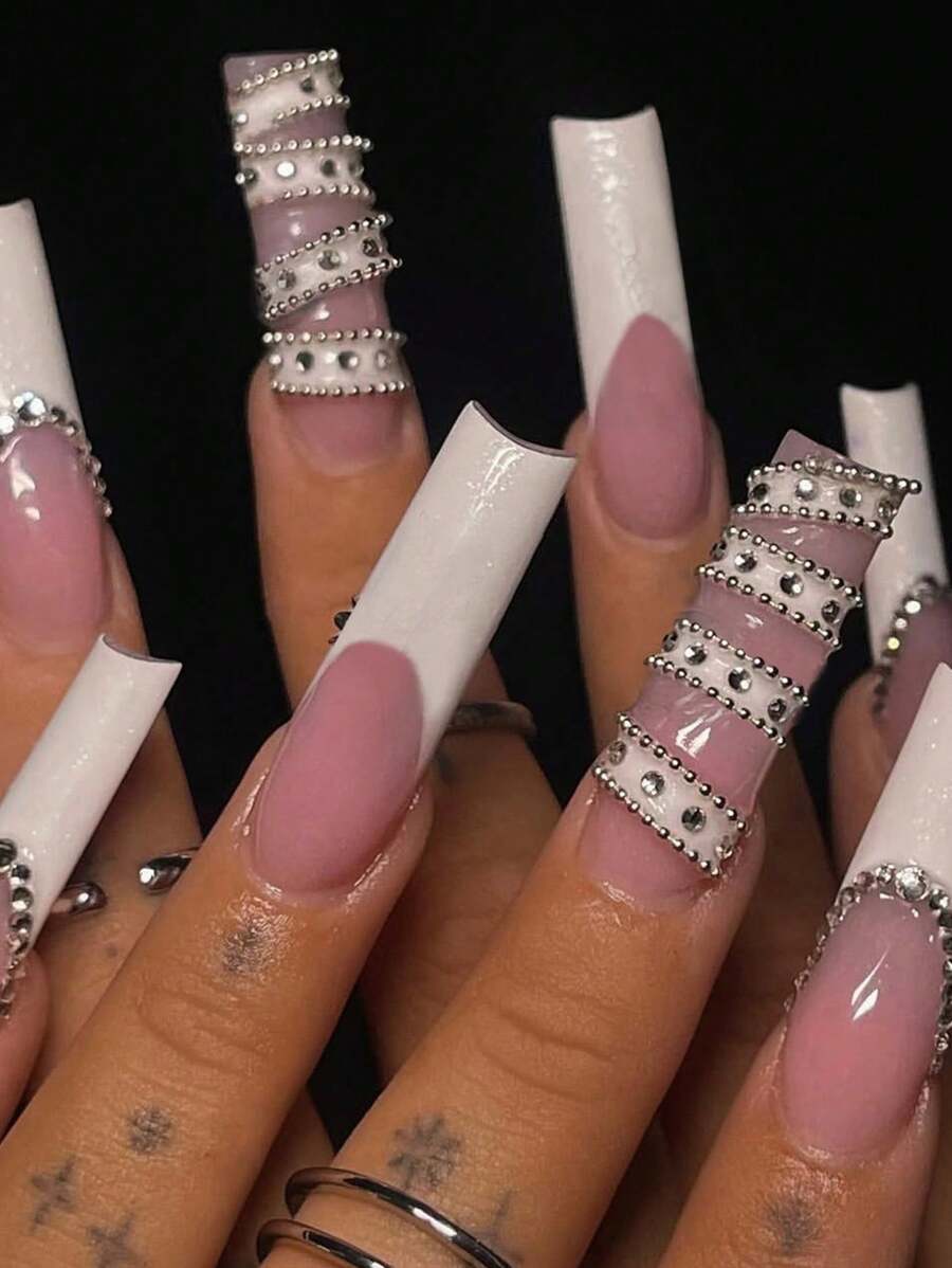 24Pcs Y2K Style Nails Long Square Press On Nails Fashionable White French Glossy Full Cover Fake Nails 3D Metal Chain White Pearl False Nails For Women And Girls - Includes Nail File & Jelly Adhesive Nail Supplies Nails