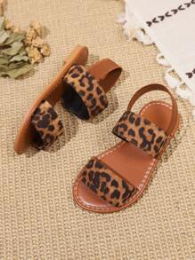 1 par de sandalias planas con estampado de leopardo en talla grande para niñas pequeñas, con correas dobles de PU, talón elástico, punta redonda y abierta, cómodas y ligeras, en estilo romano de lujo, adecuadas para niños de 3 a 15 años para uso diario, viajes, vacaciones y a juego con la familia, nueva colección primavera/verano 2025 - Marrón - Ver 4