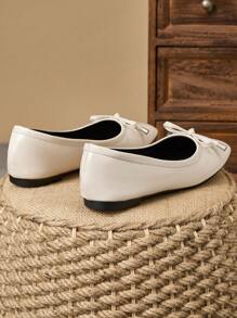 MonaNise Giày bệt thời trang nữ thường ngày có khóa cài, có sẵn màu kaki, đen trắng, đỏ, vàng, xanh bạc hà, hồng, đỏ tía, thích hợp cho hoạt động ngoài trời, du lịch, công sở, tiệc tùng và mặc hàng ngày - Màu be - Xem 7