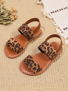 1 par de sandalias planas con estampado de leopardo en talla grande para niñas pequeñas, con correas dobles de PU, talón elástico, punta redonda y abierta, cómodas y ligeras, en estilo romano de lujo, adecuadas para niños de 3 a 15 años para uso diario, viajes, vacaciones y a juego con la familia, nueva colección primavera/verano 2025 - Marrón - Ver 3