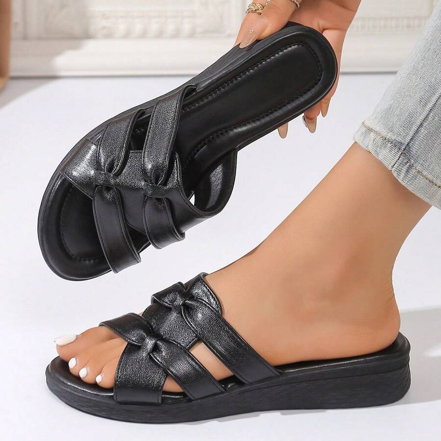 Sandalias planas de suela blanda de estilo casual para madres de talla grande - Negro - Ver 1