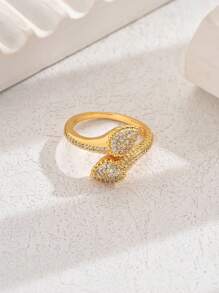 1 件铜方晶锆石水滴开口戒指，经典设计珠宝适合日常佩戴和婚礼