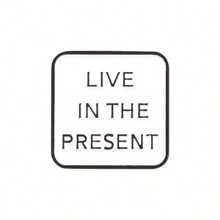 1pc Minimalist English Geometric Pattern Brooch, INS Enamel Lapel Pin Badge - Black and White - View 7