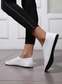 Zapatos de agua negros para mujer, zapatos deportivos y casuales para nadar, zapatos de agua antideslizantes para senderismo, adecuados para vacaciones, viajes, playa, yoga, pesca al aire libre