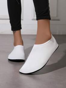 Zapatos de agua negros para mujer, zapatos deportivos y casuales para nadar, zapatos de agua antideslizantes para senderismo, adecuados para vacaciones, viajes, playa, yoga, pesca al aire libre