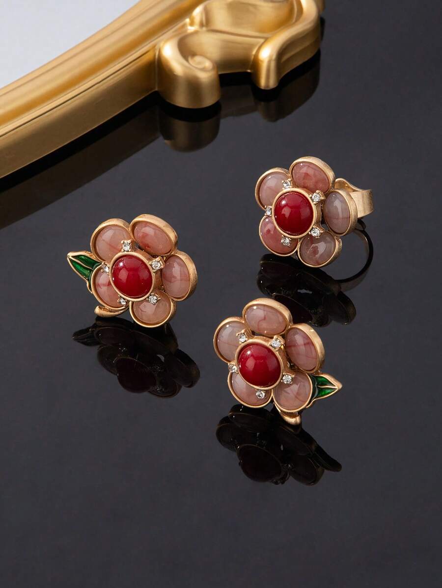 1 Pair Copper Alloy Vintage Gold Plated 5-Petal Flower Earrings And 1 Pair 5-Petal Flower Rings, Embedded With Red Silk, Suitable For Daily Wear, Parties, Special Occasions, Gift For Friends, Holiday, European And American Retro Style - Multicolor - View 1