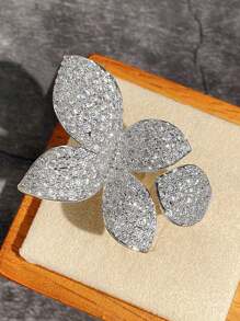 Gift Box Luxury Full Rhinestone Big Butterfly Cubic Zirconia Copper Ring, Suitable For Women To Wear For Weddings, Parties, And Festivals - Silver - View 4