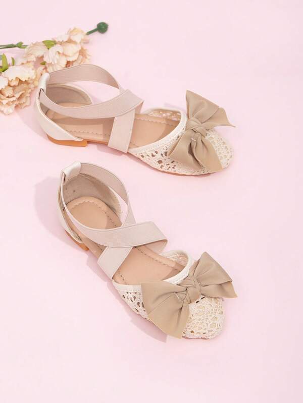 Bailarinas de punta femeninas de moda de primavera, zapatos planos informales para estudiantes adolescentes, zapatos de punta blanca con encaje elegante, zapatos casuales cómodos, adecuados para bodas