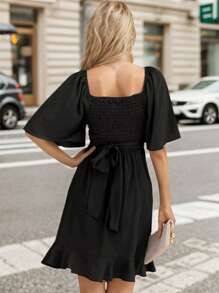 hoteel Women's Wrap V Neck Short Flared Sleeve Dress Smocked Elastic Waist Tiered Belted Ruffle Hem Mini Dress - 黑色 - 查看 2