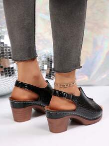 女士厚底凉鞋，露趾纯色高跟鞋，防滑厚底一脚蹬鞋，配有弹性踝带