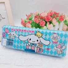 Sanrio Estuche para lápices de Kuromi lindo con sacapuntas, bolsa para bolígrafos de Hello Kitty rosa, organizador de útiles escolares y de oficina con regla y borrador de My Melody, portaplumas de Pochacco, adornos de Cinnamoroll, regalos para el aprecio de los maestros, artículos autorizados de Sanrio, de vuelta a la escuela, útiles escolares, estuche para lápices, mochila escolar.