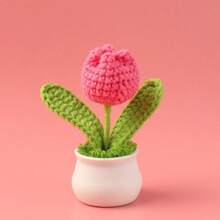 1pc Handmade Crocheted Yarn Simulation Tulip Potted Plant, Round Cute Woven Yarn Tulip, 1 Double Headed Stamen, 1 Triple Headed Flower Bud, Desktop, Car, Office, Home Decoration, Small Gift, Can Be Given To Family, Friends, Classmates, Birthdays, Teachers, Souvenirs, Night Market Camping Parties, Scenic Spots Easter
