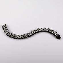 1 件 2025 新款设计男士扁平双排雕刻纹理手链腰带，时尚迷人