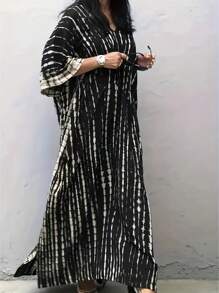 Plus Size Fashion Loose V-Neck Dress, Suitable For Beach, Romantic Vacation