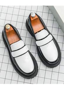 Scarpe casual da uomo con suola spessa, bicolore nero e bianco, stile coreano, stile inglese, mocassini