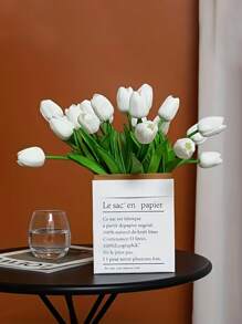 10 قطع من الزهور البيضاء الأنيقة الاصطناعية - ساق بلاستيكية ريالية ، مثالية لعيد الحب ، إكليل الربيع ، باقات الزفاف ، ديكور المنزل والمكتب والحفلات ، لا تحتاج إلى طاقة أو بطارية