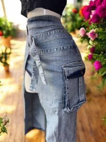 Falda sexy con abertura y HEVILLA ENFRENTE y bolsas de cargo al costado - Azul lavado medio - Ver 3