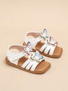 女童白色夏季凉鞋