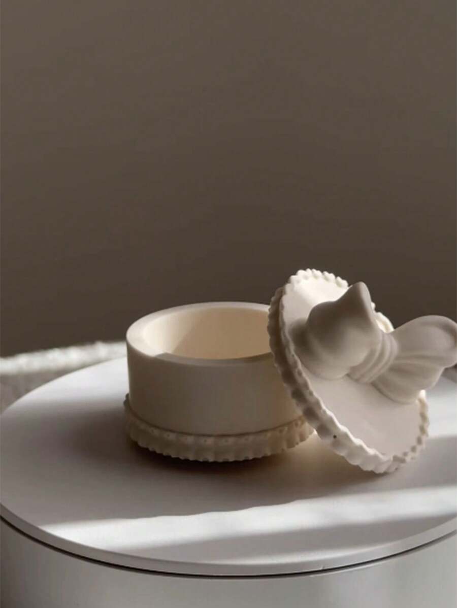 1pc Mini Bow Lid Silicone Resin Mold, For Crystal Epoxy Gypsum Cement Concrete Wedding Decor Ring Storage Mold, Jewelry Storage Mold - White - View 1