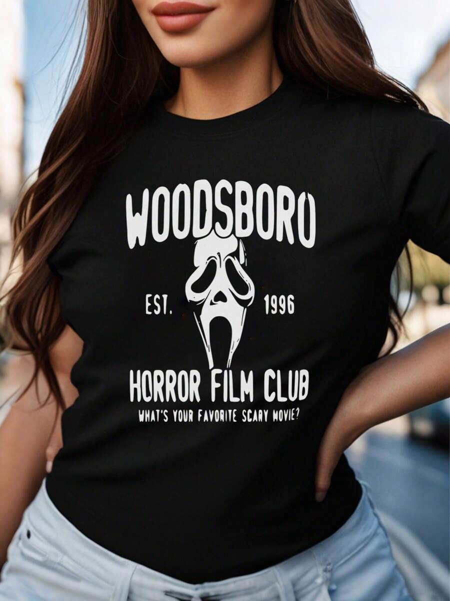 Oversized Style For Women, Woodsboro Horror Club Shirt, Scream-Ghost Tee, Horror Shirt Scary , Christmas T-Shirt, Christmas Shirt, Ghost, Oversize Type Shirt For Women, Perfect For Holiday Parties Or Gift Giving, Soft And Comfortable - 黑色 - 查看 1