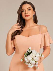 优雅浪漫迷人露肩高开衩粉色伴娘礼服，秋季婚礼宾客礼服 - 珊瑚粉 - 查看 6