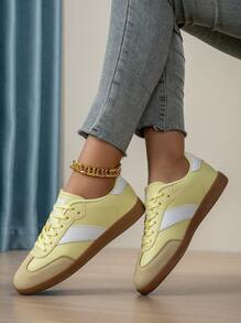 2025 Women Classic Color Thin Sole Casual Sneakers, Retro Lace-Up Comfortable Versatile Flat Shoes