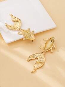 1 Pair Fashionable Bohemian Style Goldfish Earrings - Gold - View 3