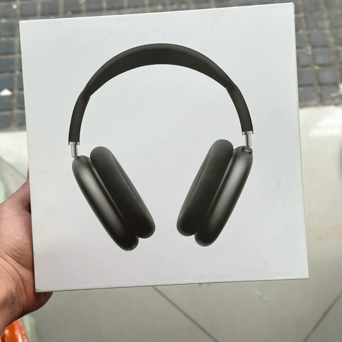 Premium Bluetooth Headphones – Immersive Sound, Comfort And Advanced Technology - White - View 1