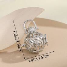 1个时尚镂空心形花朵造型3D吊坠，DIY项链/手链，可打开香薰精油扩散器配件