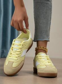 2025 Women Classic Color Thin Sole Casual Sneakers, Retro Lace-Up Comfortable Versatile Flat Shoes