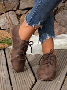 1 Pair Women's Casual Retro Slip-On Flat Shoes - Brown - View 4