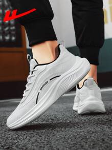 WARRIOR 1 par Nuevos zapatos para correr de la serie Warriors 2025 para hombre, color negro y blanco, de cordones y suela baja, con parte superior de malla transpirable, suela blanda y ligera, adecuados para correr al aire libre y senderismo, proporcionando una sensación cómoda en el pie