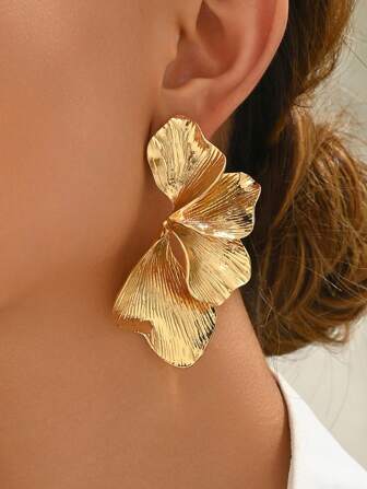 1 Pair Women's Minimalist Floral Metal Layered Exaggerated Earrings, Unique Flower Petal Stud Earrings