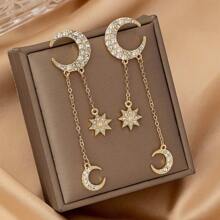1 Pair Fashionable, European And American Style, Punk, Casual, Gold Metal, Fully Paved Rhinestone Octagonal Star Moon Asymmetrical Earrings, Stylish Charming Gold Inlaid Rhinestone Jewelry, Shiny Rhinestone Star Moon Earrings, Suitable For Women's Daily Wear, Various Holidays, Beach Vacation, Socializing, Parties And Events, Couples Gift, Mother's Day Gift
