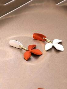 1 对女士优雅花瓣吊坠耳环，合金度假风格珠宝，百搭时尚配饰，适合日常和节日，简约休闲设计，无装饰，四季皆宜 - 彩色 - 查看 2