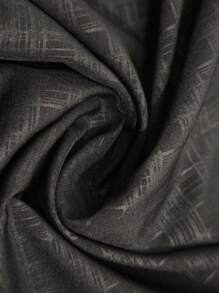 男士经典长袖格子印花衬衫，时尚舒适，适合商务或休闲场合，适合秋季