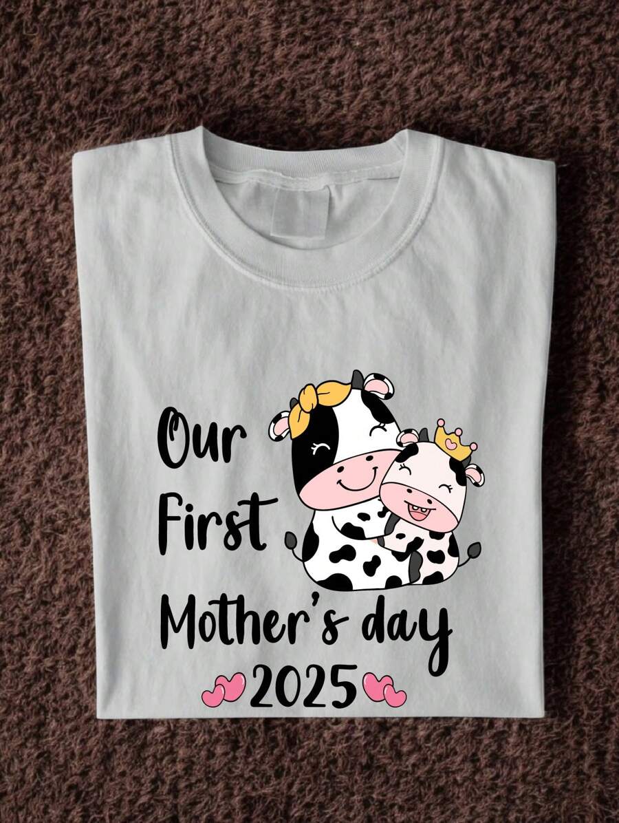 Our First Mother's Day Cow 2025 T-Shirt, Adorable New Mom Hoodie, Cute Cow Mom Sweatshirt, First Mother's Day Gift Tee FZ-588 - 白色 - 查看 1