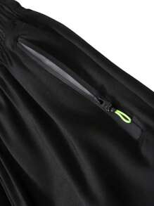 3 pares de pantalones cortos casuales deportivos sueltos y transpirables para hombre, con diseño de tira reflectante, con bolsillos y con cremallera y cordón en la cintura, adecuados para fitness, running y actividades al aire libre.