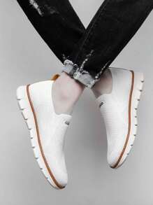 CLOHOO Brand Exclusive Breathable Mesh Sports Casual Men's Shoes, Comfortable Soft-Sole Hiking Shoes, Classic Style