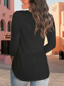 Women's Casual Solid Color Long-Sleeved T-Shirts, Simple V-Neck T-Shirts, Spring And Autumn Women's Tops, Suitable For Street Photography, Dating And Daily Wear.