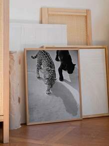1PC Leopard And Jaguar Walking Canvas Poster, Black And White Animal Wall Art, Vintage Photography Fashion Print, 50's Deco Retro Wall Decor For Autumn Farmhouse, Frameless Art Deco Classic Ink Artwork For Kitchen, Home Office, Bathroom, Living Room, Bedroom - Indoor Portrait Wall Hanging Decor
