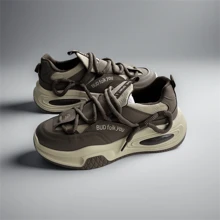 2025 Nuove sneaker con suola spessa e platform rialzato per uomo, scarpe sportive da esterno, moda casual antiscivolo durevoli con lacci, comode e leggere, versatili