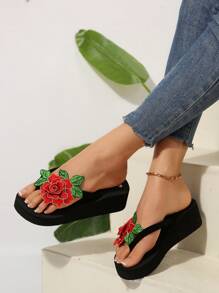 女士花卉装饰人字凉鞋，中跟厚底，舒适设计，适合度假和海滩 - 黑色 - 查看 7