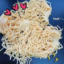 1pc Simulation Ramen Knead Happy Convenient Pasta Play Handmade Seafood Fried Noodles Soft Glue Toy Decompression