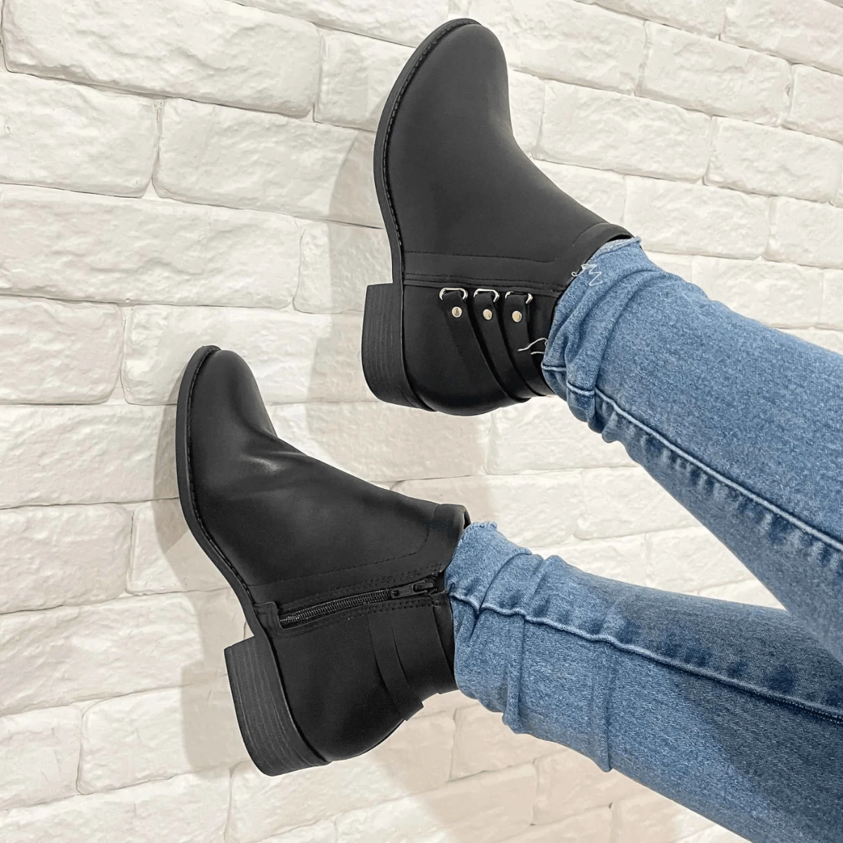 Modare Women's Ultra Comfort Low-Cut Winter Boot - 黑色 - 查看 1