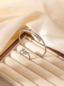 时尚简约女士不锈钢手链，适合日常佩戴、生日聚会、送给朋友的礼物 - 多款 - 查看 3